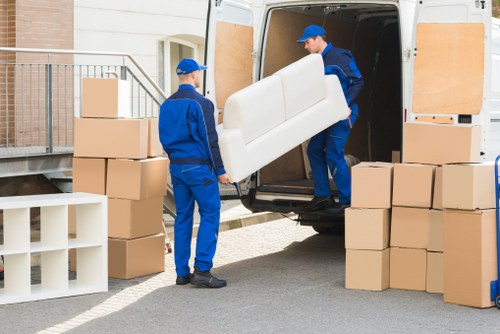 Professional Brompton van service focused on organized moving and loading