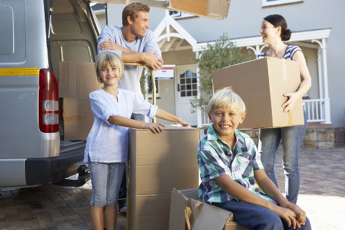 Professional removals support for homes and offices in Brompton